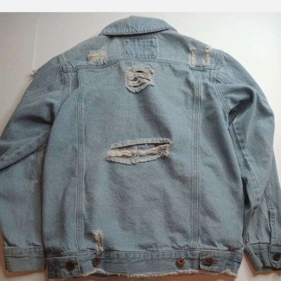 Jean jacket - Picture 11 of 12